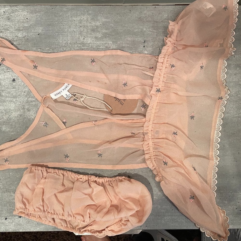 Honey Punch Sheer Rosebud Sleeveless Blouse